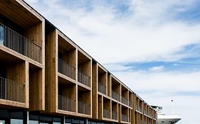 Macq 01 Hotel